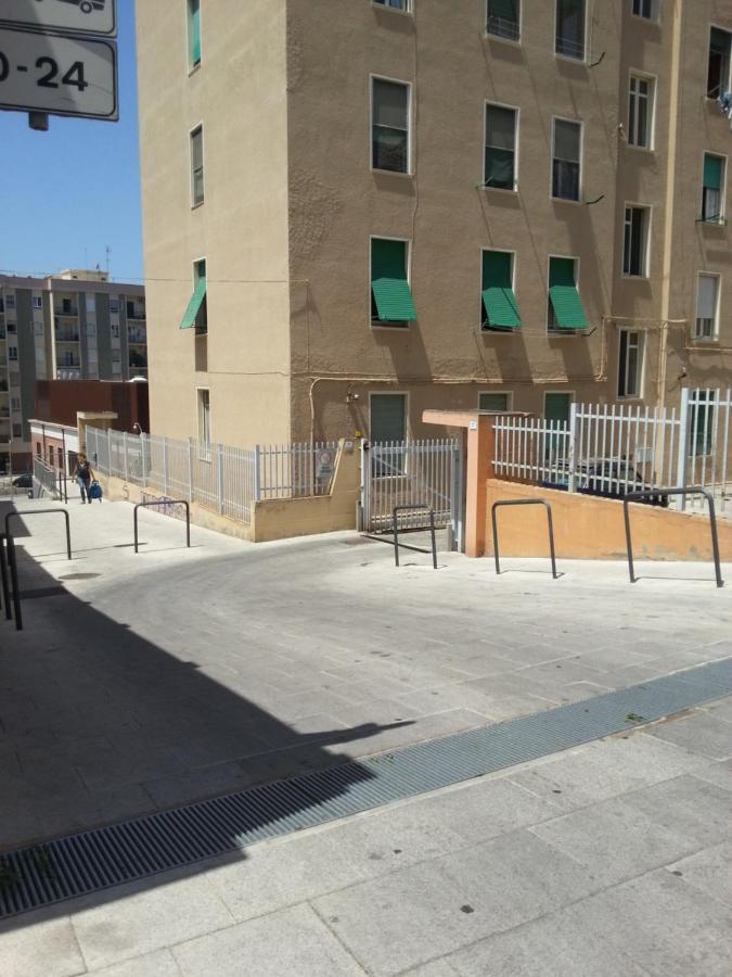 Da Agnese Locazioni Brevi Hotel Cagliari Bagian luar foto