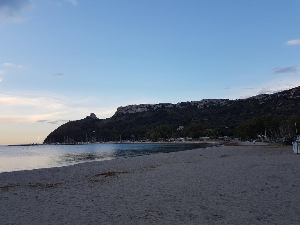 Da Agnese Locazioni Brevi Hotel Cagliari Bagian luar foto